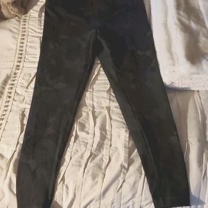 Black Camo leggings